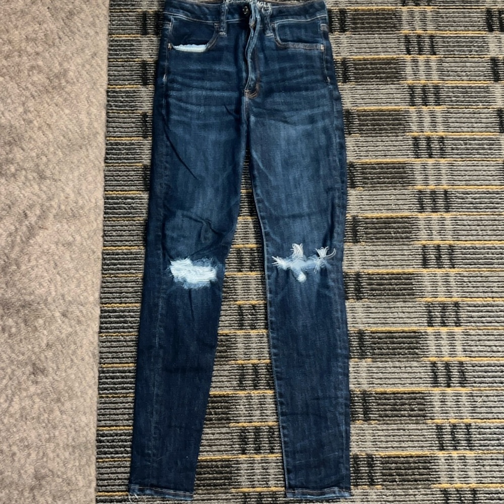 Super high rise leggings size 8 American Eagle